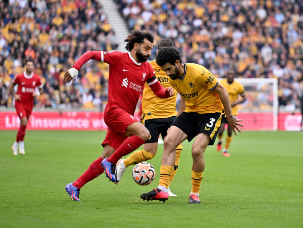 在其复出前 在其复出前